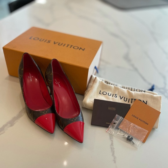 Louis Vuitton Shoes - LOUIS VUITTON Monogram Cherie Pumps